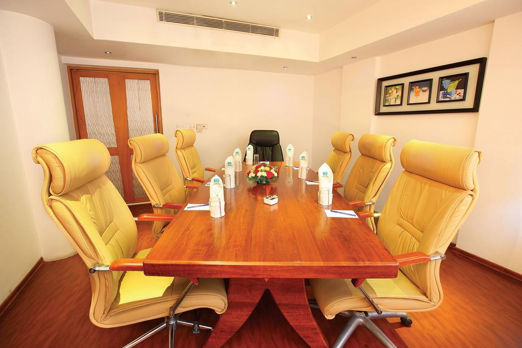 Hotel Park Residency, Kakkanad Kochi Dış mekan fotoğraf
